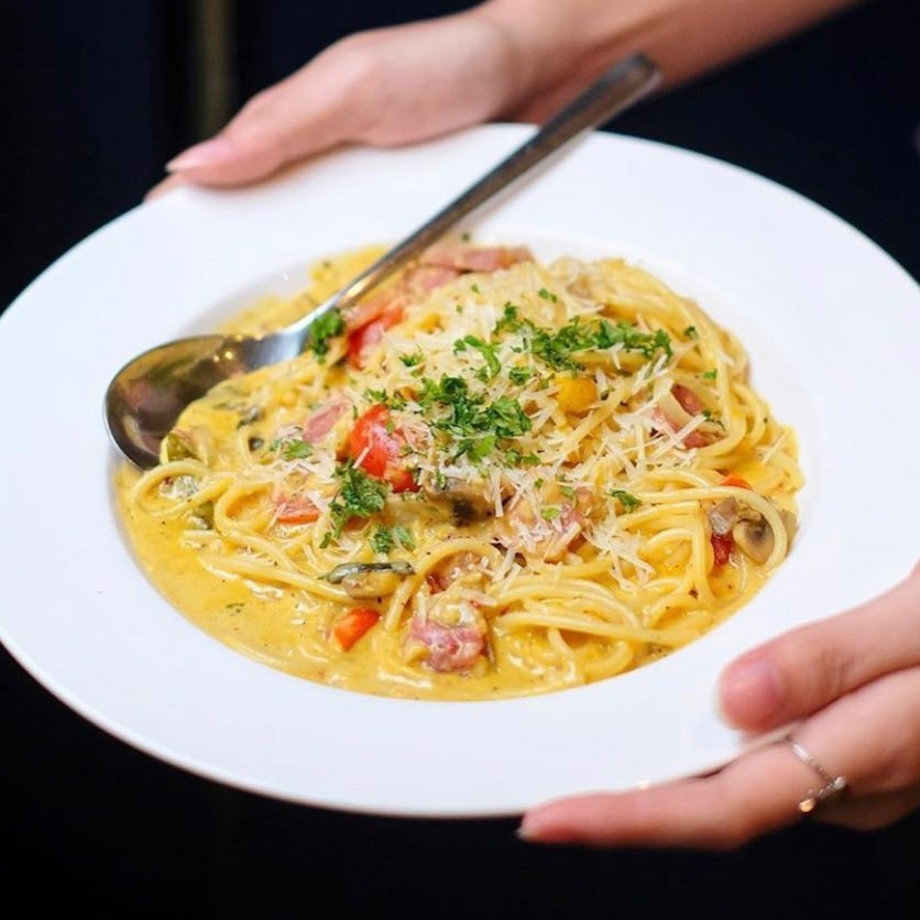 4 Food Dishes