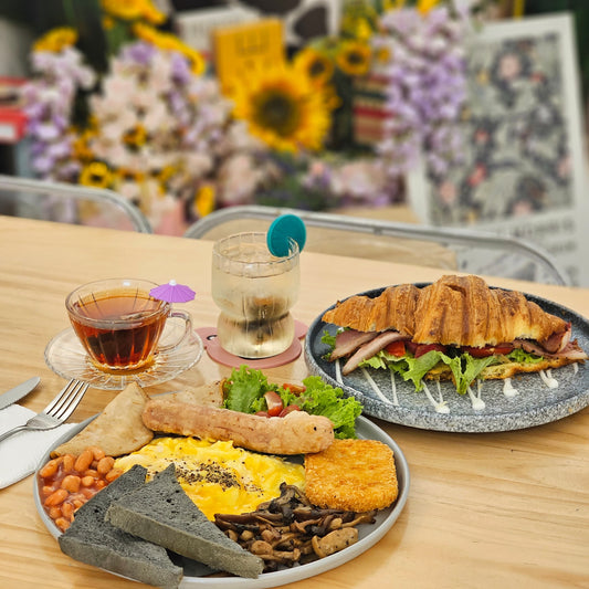 Big Breakfast and Croissant with 2 drinks